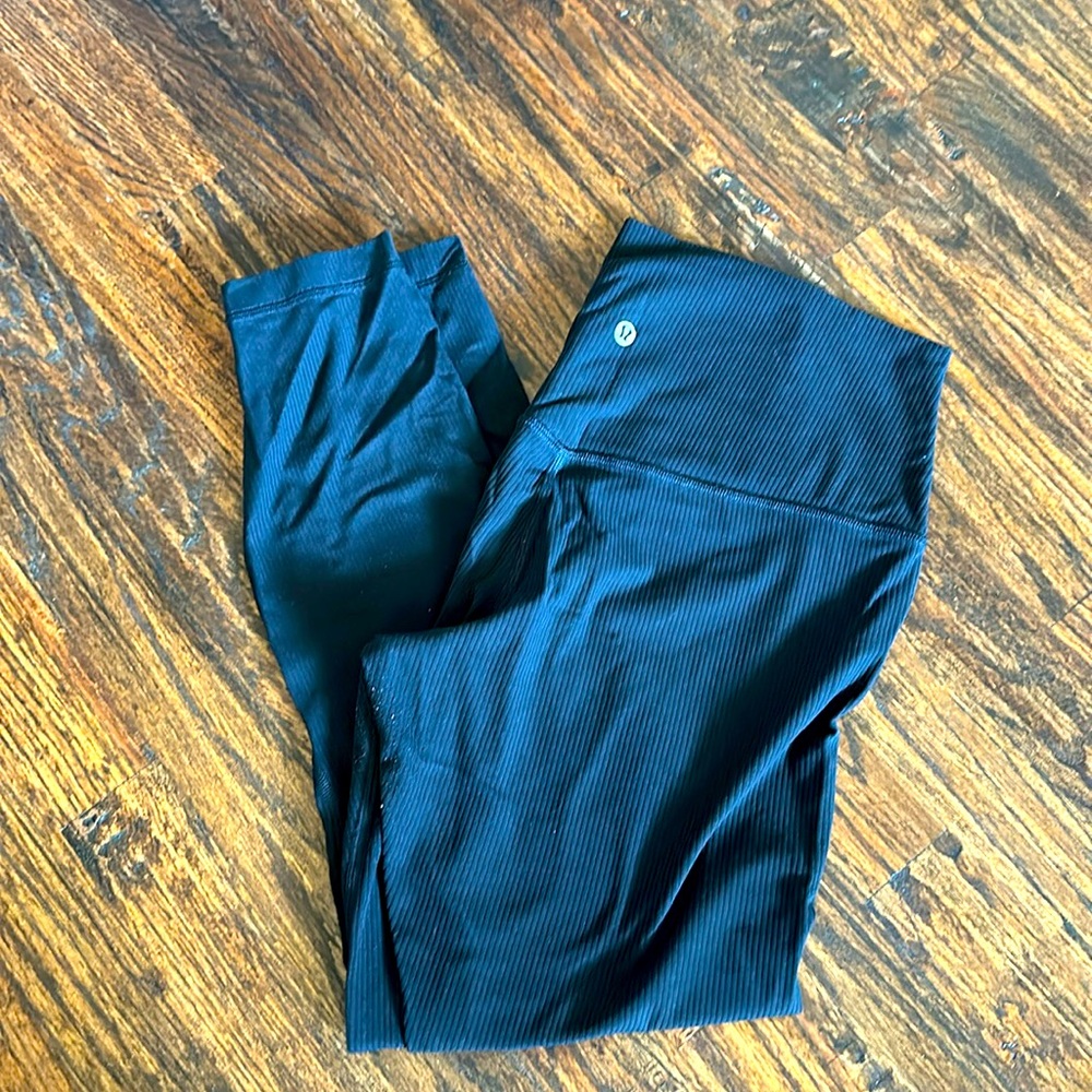 Lululemon ribbed align leggings, size 10